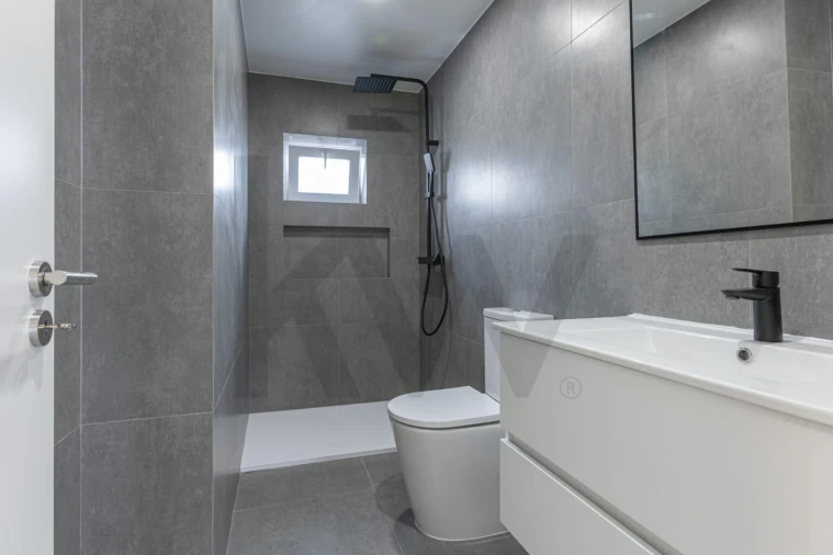 Apartamento T2 para Venda em Olivais Foto 17