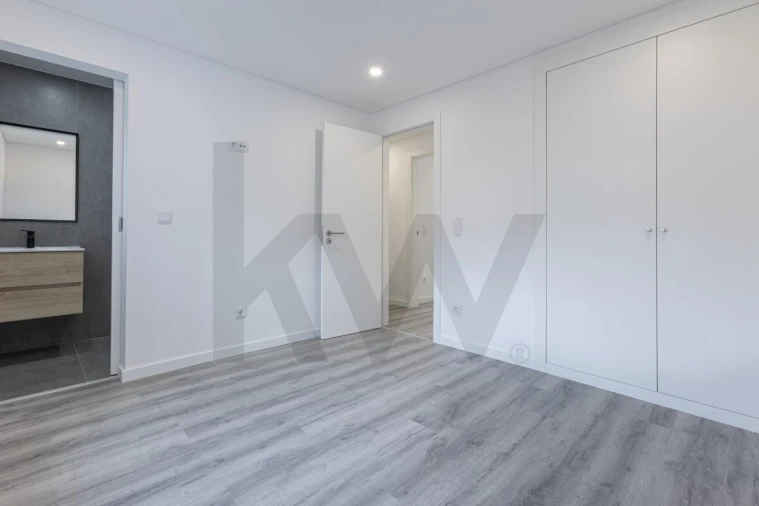 Apartamento T2 para Venda em Olivais Foto 16