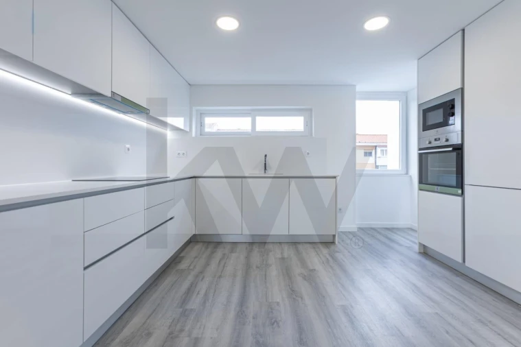 Apartamento T2 para Venda em Olivais Foto 8