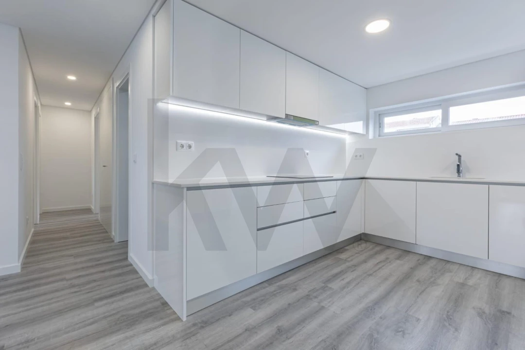 Apartamento T2 para Venda em Olivais Foto 6