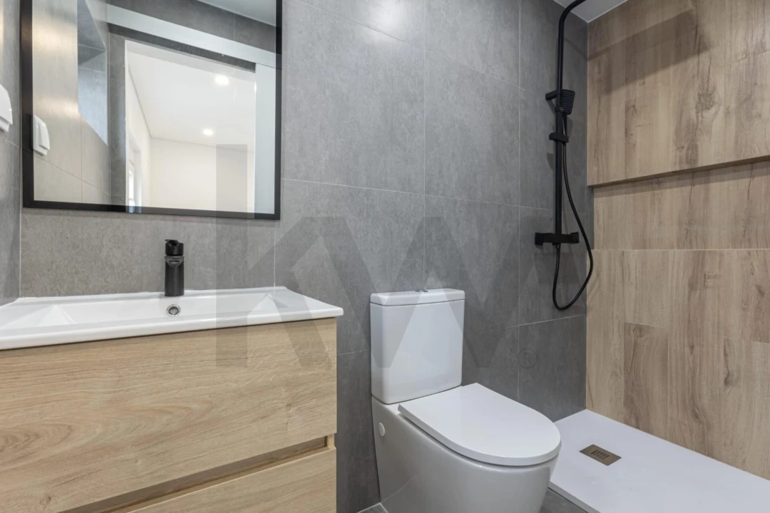 Apartamento T2 para Venda em Olivais Foto 18