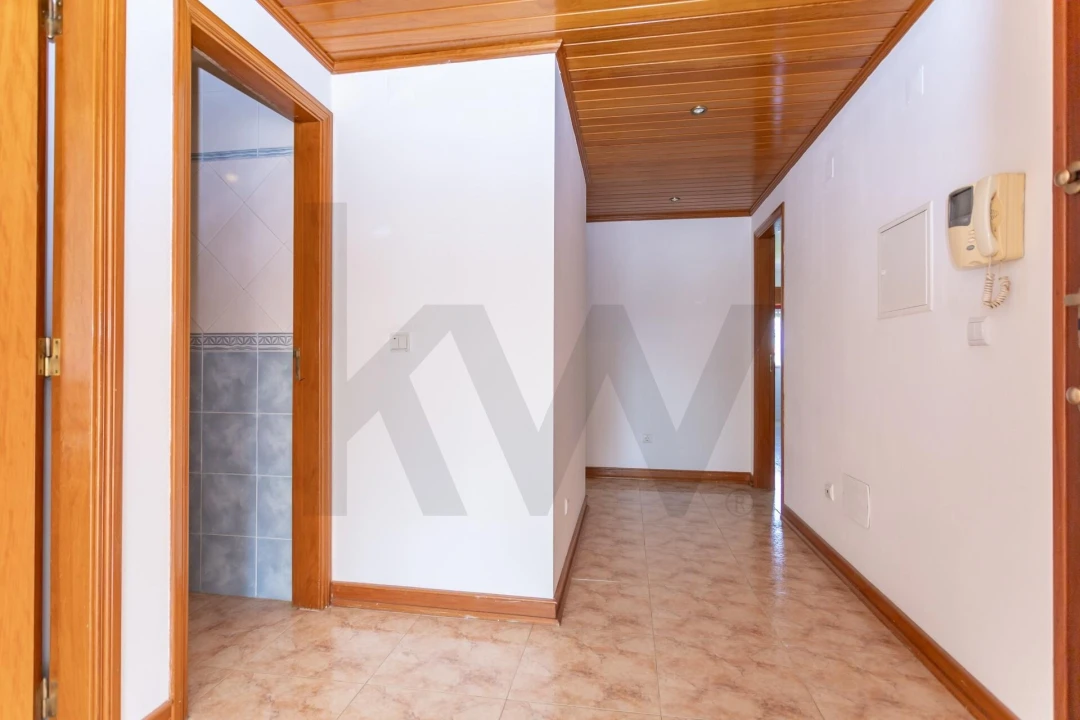 Apartamento T3 para Arrendamento em Moita Foto 23