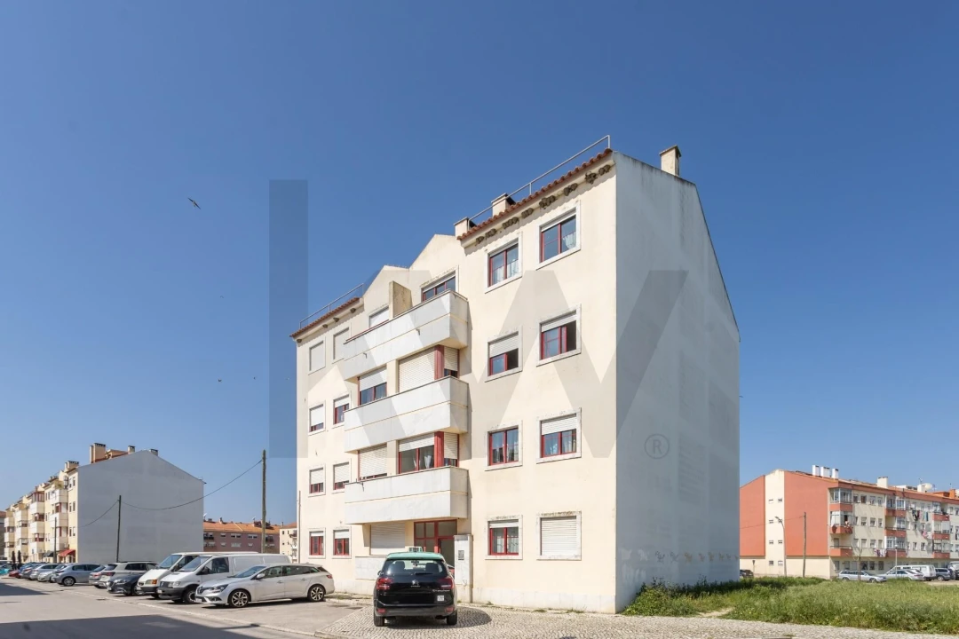 Apartamento T3 para Arrendamento em Moita Foto 35