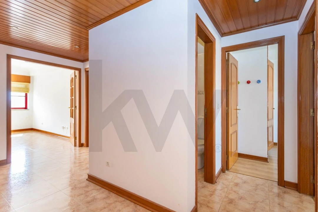 Apartamento T3 para Arrendamento em Moita Foto 24