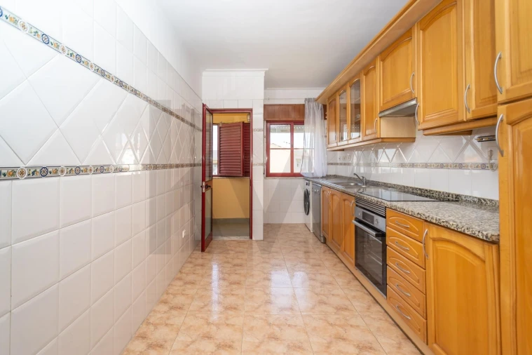 Apartamento T3 para Arrendamento em Moita Foto 4