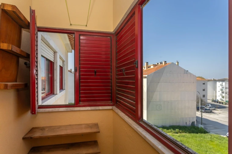 Apartamento T3 para Arrendamento em Moita Foto 30