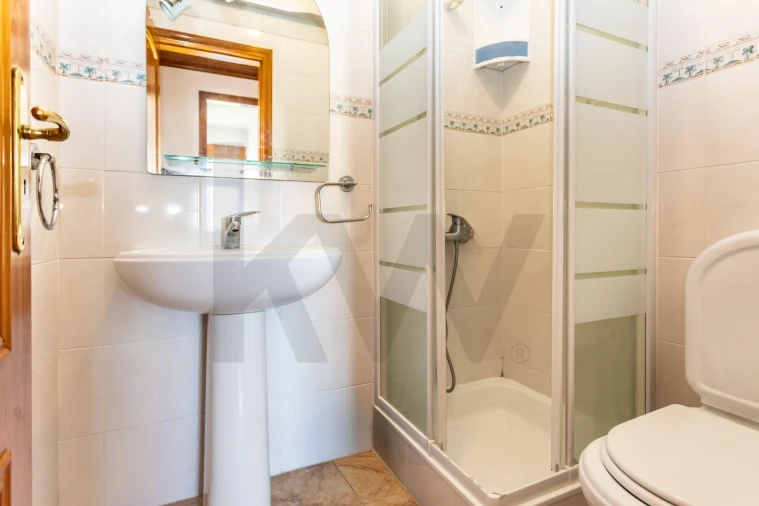 Apartamento T3 para Arrendamento em Moita Foto 11