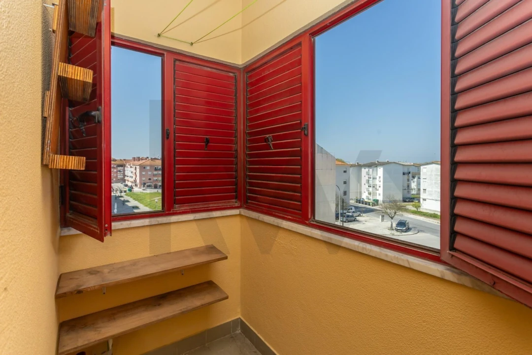 Apartamento T3 para Arrendamento em Moita Foto 31