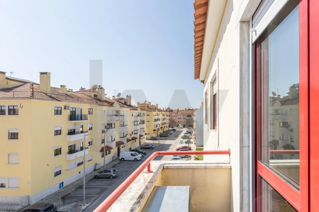 Apartamento T3 para Arrendamento em Moita Foto 20