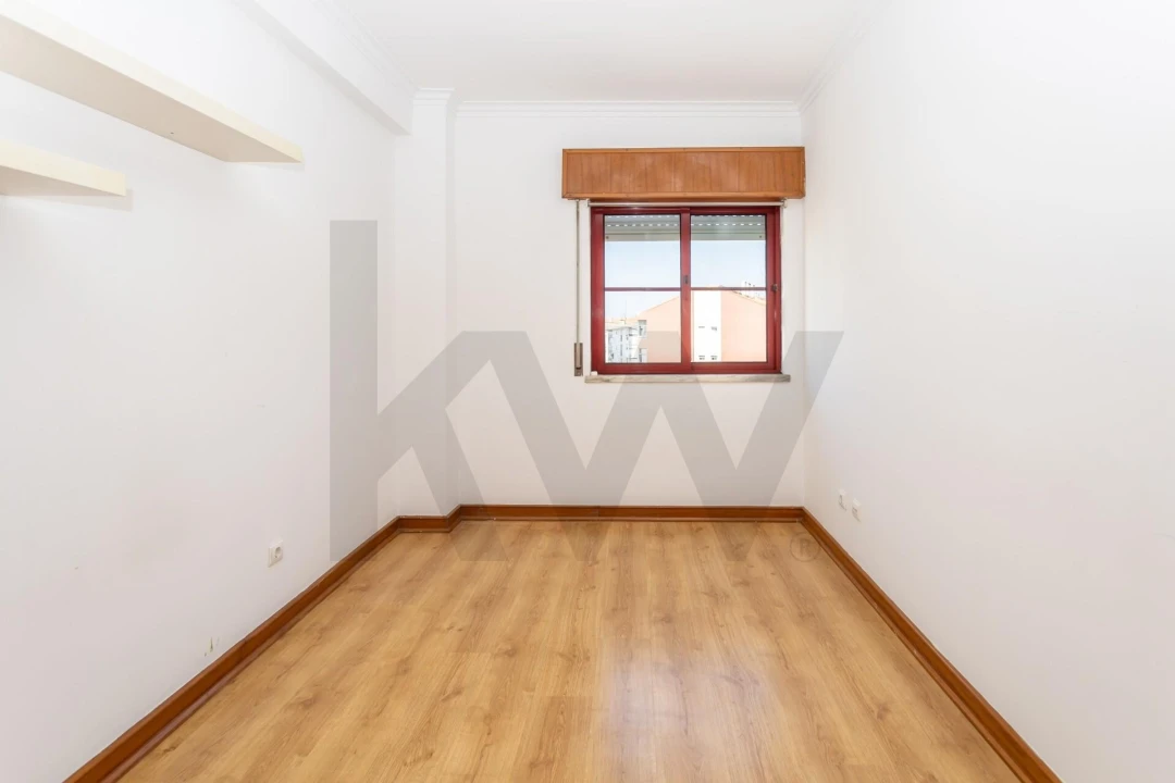 Apartamento T3 para Arrendamento em Moita Foto 9