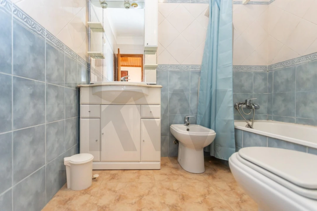 Apartamento T3 para Arrendamento em Moita Foto 10