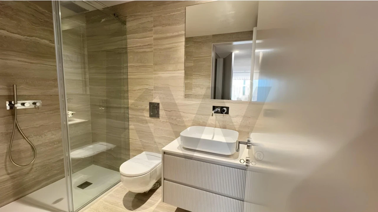 Apartamento T1 para Venda em São Felix da Marinha Foto 10