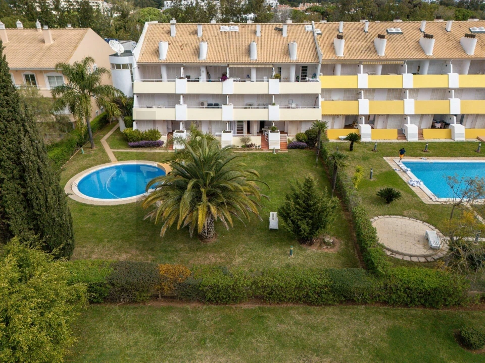 Apartamento T2 para Venda em Quarteira Foto 27
