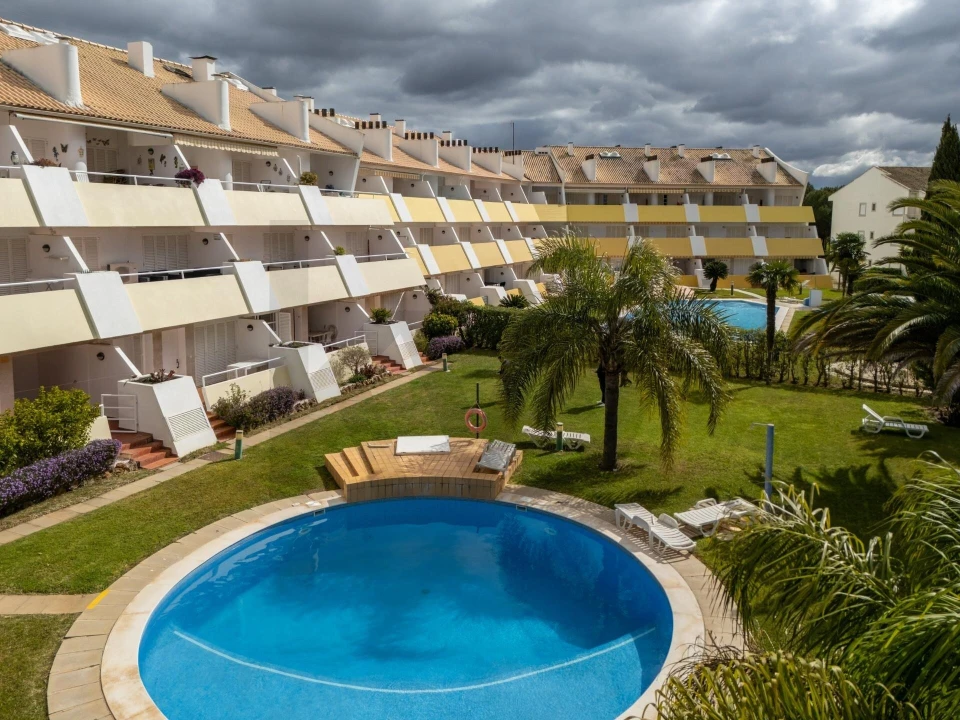 Apartamento T2 para Venda em Quarteira Foto 3