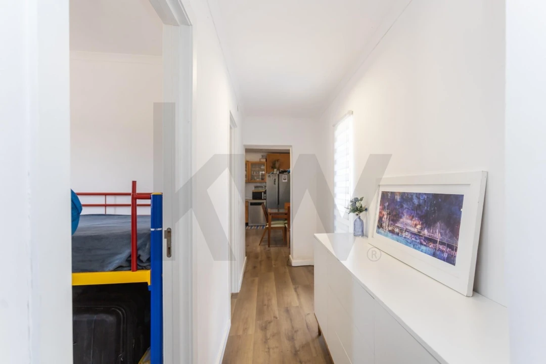 Moradia T2 para Venda em Sarilhos Grandes Foto 10