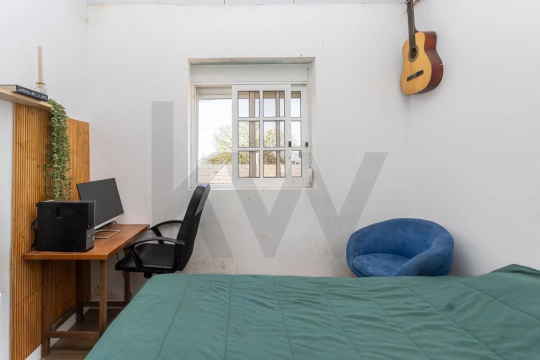 Moradia T2 para Venda em Sarilhos Grandes Foto 9