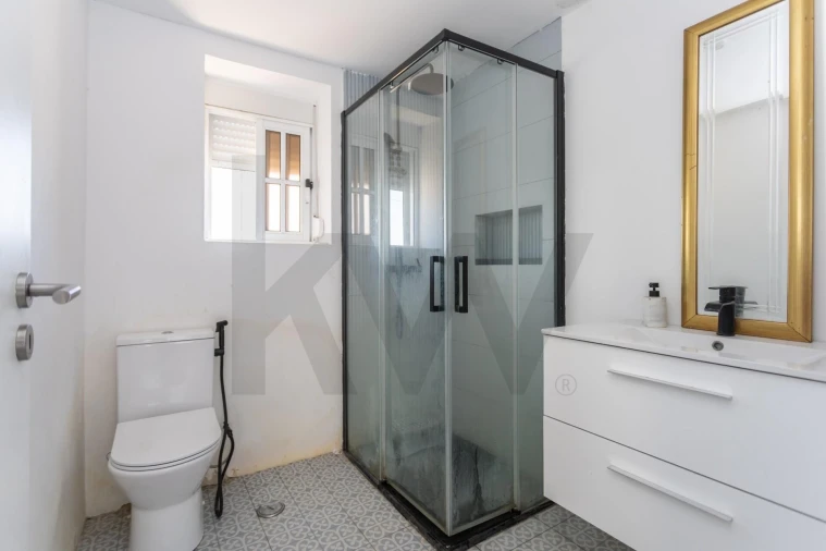 Moradia T2 para Venda em Sarilhos Grandes Foto 5