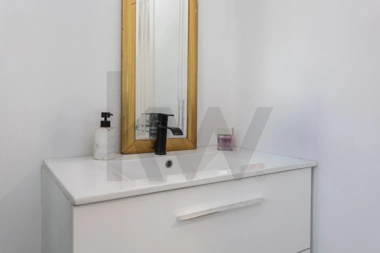 Moradia T2 para Venda em Sarilhos Grandes Foto 6