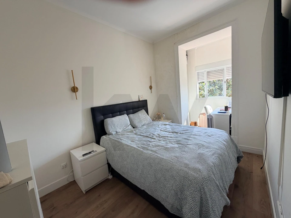 Apartamento T2 para Venda em Campolide Foto 7