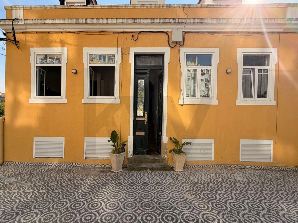 Apartamento T2 para Venda em Campolide Foto 12