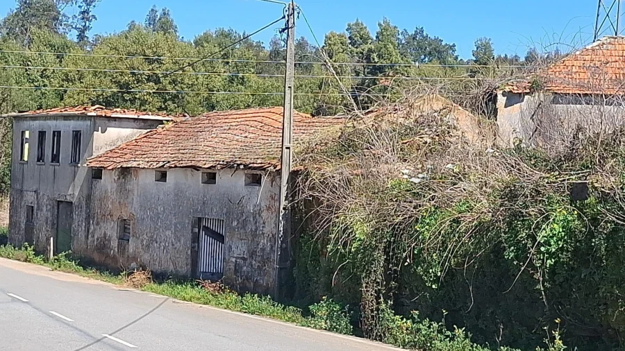 Prédio para Venda em São João de Ver