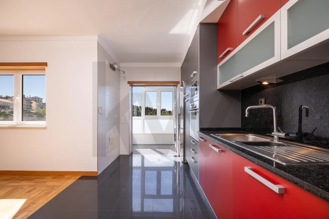 Apartamento T4 para Venda em Eiras e São Paulo de Frades Foto 4