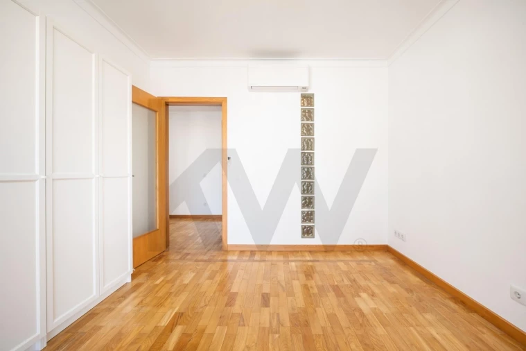 Apartamento T4 para Venda em Eiras e São Paulo de Frades Foto 11