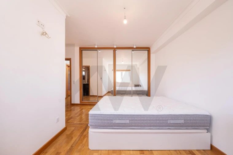 Apartamento T4 para Venda em Eiras e São Paulo de Frades Foto 19