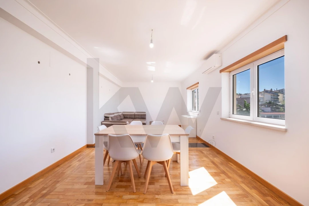 Apartamento T4 para Venda em Eiras e São Paulo de Frades Foto 3