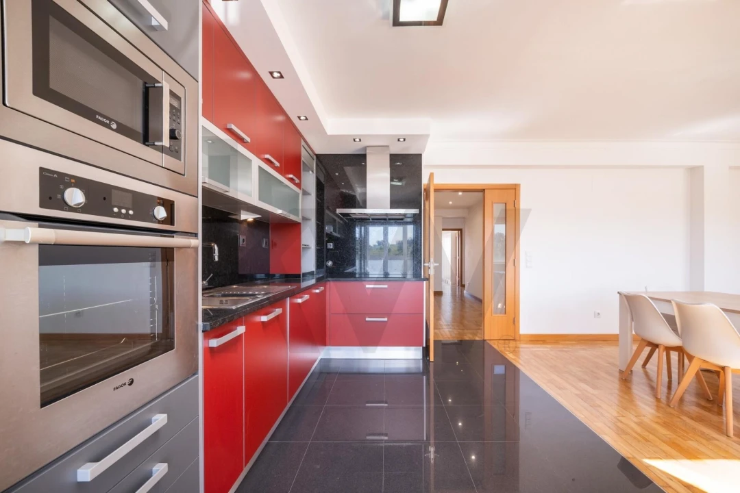 Apartamento T4 para Venda em Eiras e São Paulo de Frades Foto 5