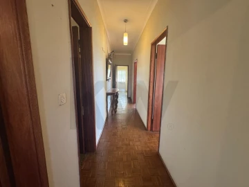 Moradia T3 para Venda em Cavernães