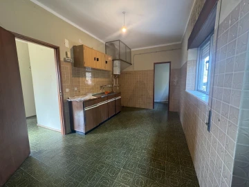 Moradia T3 para Venda em Cavernães