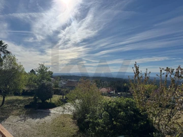 Moradia T3 para Venda em Cavernães