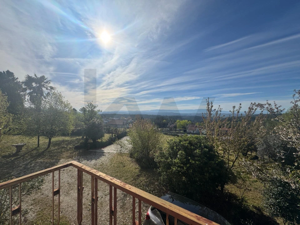 Moradia T3 para Venda em Cavernães Foto 25