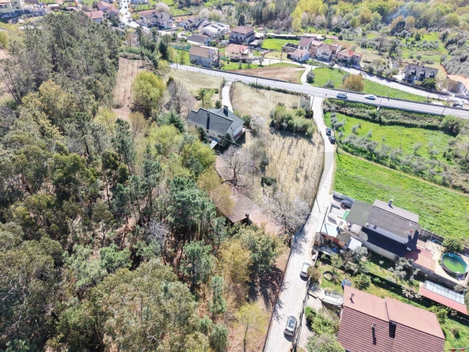 Moradia T3 para Venda em Cavernães Foto 3