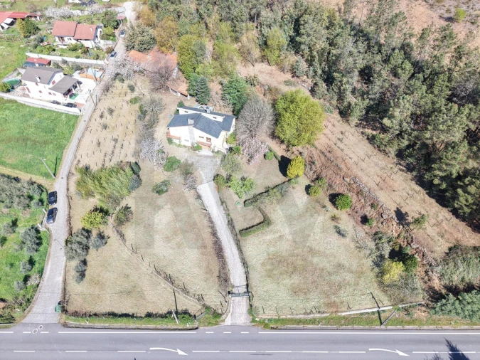 Moradia T3 para Venda em Cavernães Foto 2