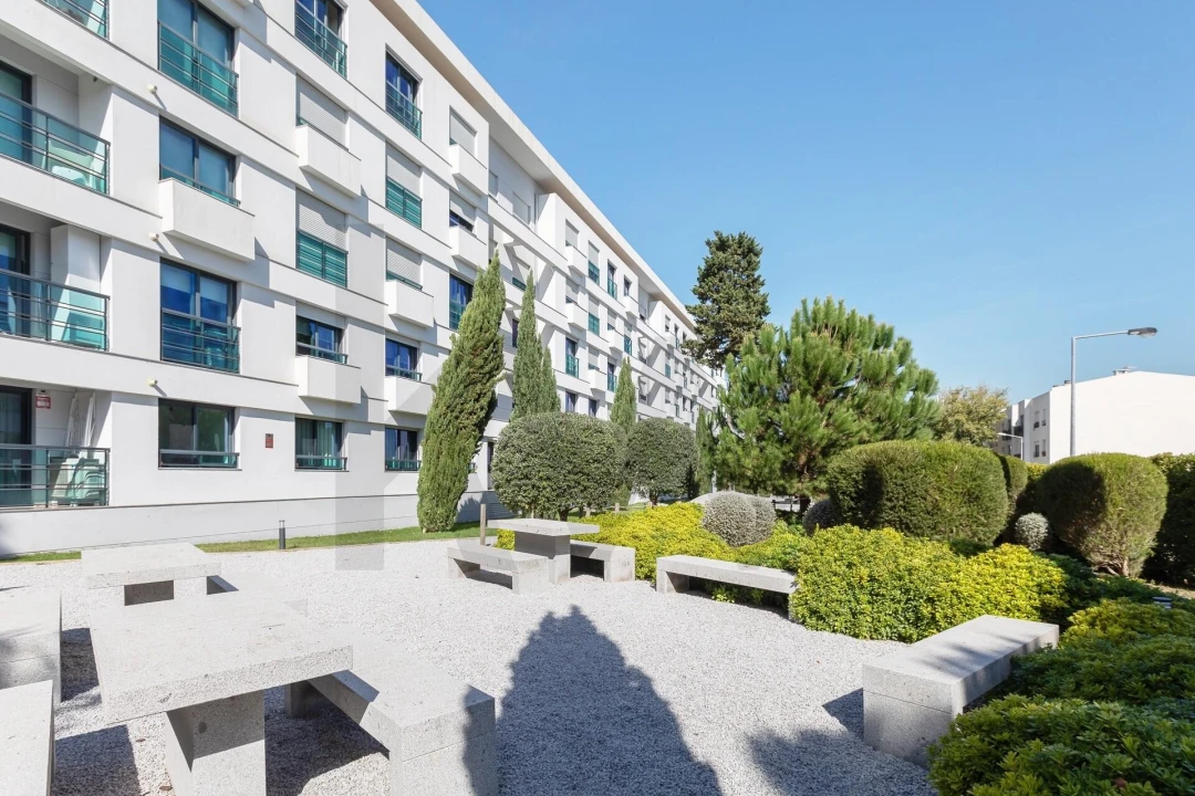 Apartamento T2 para Arrendamento em Carcavelos e Parede Foto 6