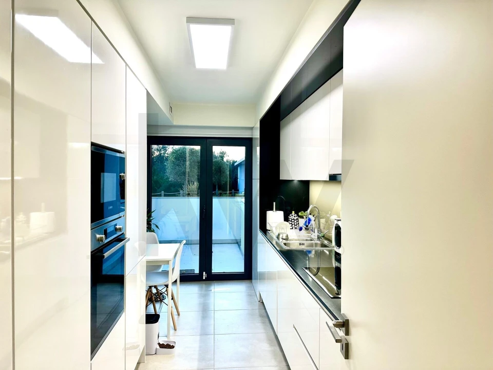 Apartamento T2 para Arrendamento em Carcavelos e Parede Foto 17