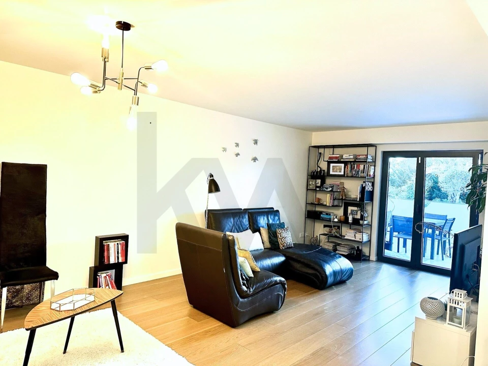 Apartamento T2 para Arrendamento em Carcavelos e Parede Foto 15