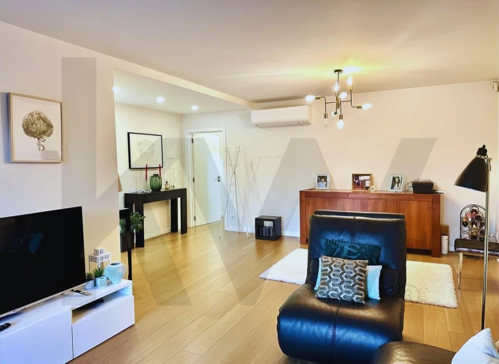 Apartamento T2 para Arrendamento em Carcavelos e Parede Foto 12