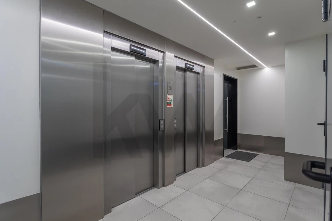 Apartamento T2 para Arrendamento em Carcavelos e Parede Foto 9