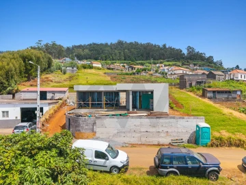 Moradia T2 para Venda em Arco da Calheta