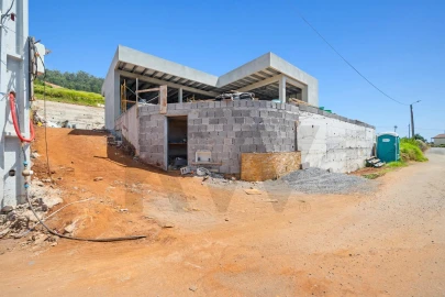 Moradia T2 para Venda em Arco da Calheta