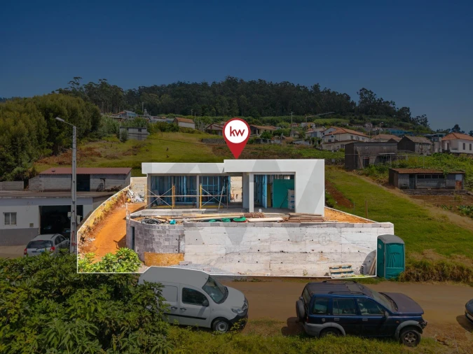 Moradia T2 para Venda em Arco da Calheta Foto 2