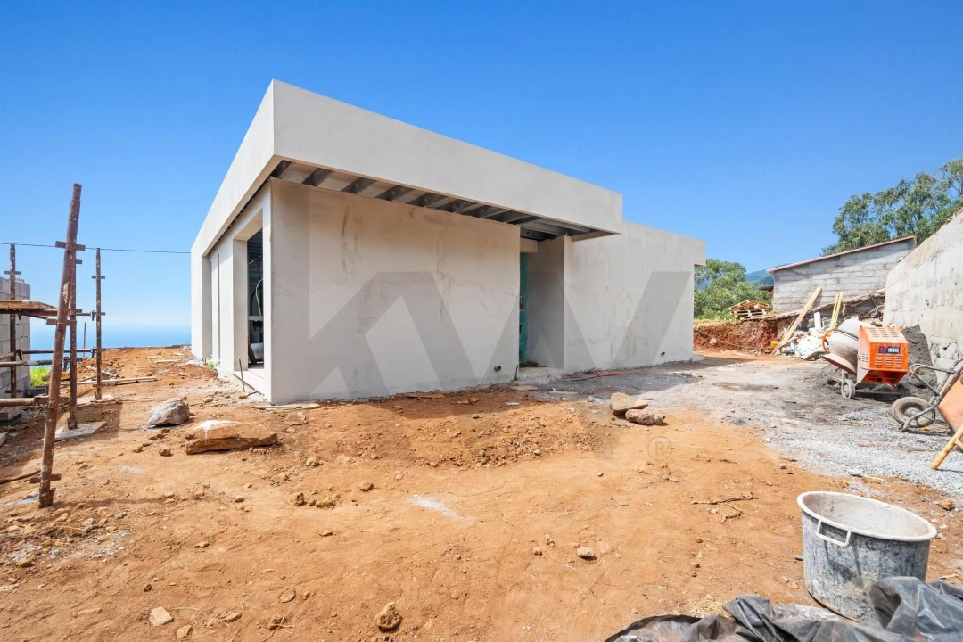 Moradia T2 para Venda em Arco da Calheta Foto 27