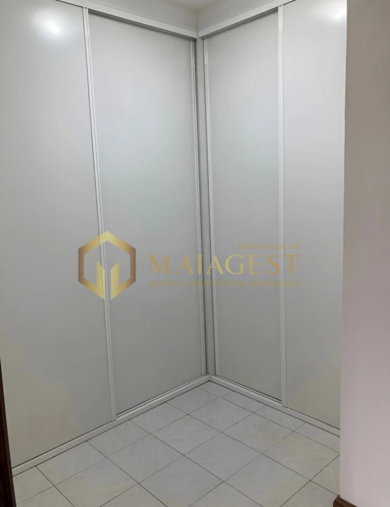 Apartamento T2 para Arrendamento em Bonfim Foto 13