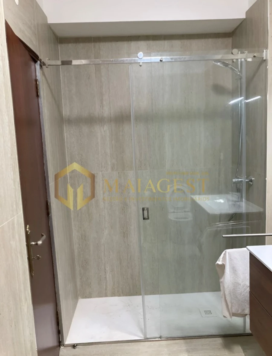 Apartamento T2 para Arrendamento em Bonfim Foto 11