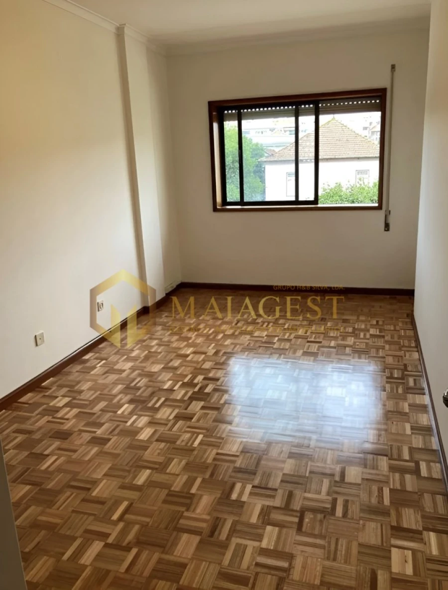 Apartamento T2 para Arrendamento em Bonfim Foto 12