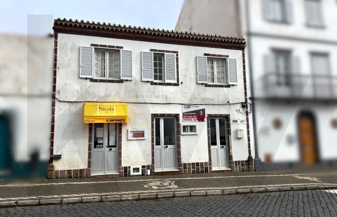 Moradia T3 para Venda em Vila do Porto Foto 1