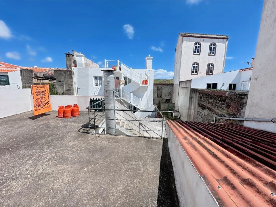 Moradia T3 para Venda em Vila do Porto Foto 26